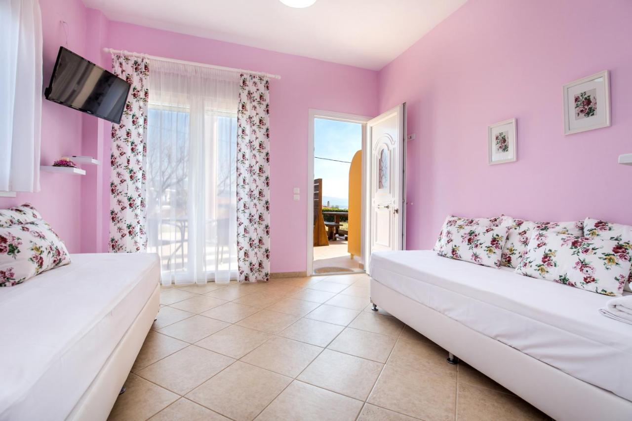 Angels View Luxury Family Apartments Limenária Eksteriør bilde